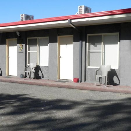 Benjamin Singleton Motel Exterior photo