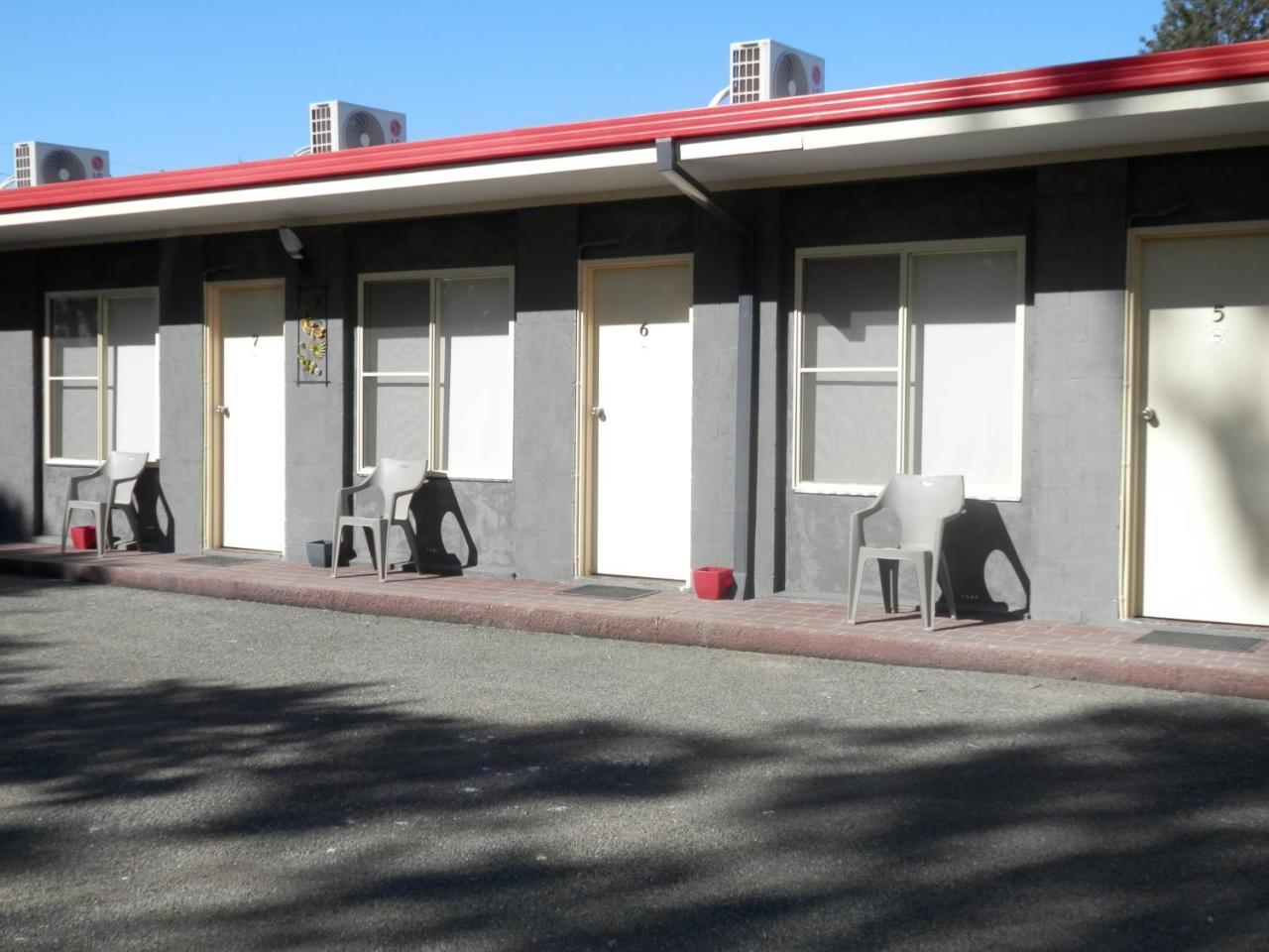Benjamin Singleton Motel Exterior photo
